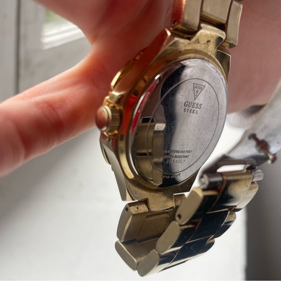 Guess watch - Picture 3 of 4